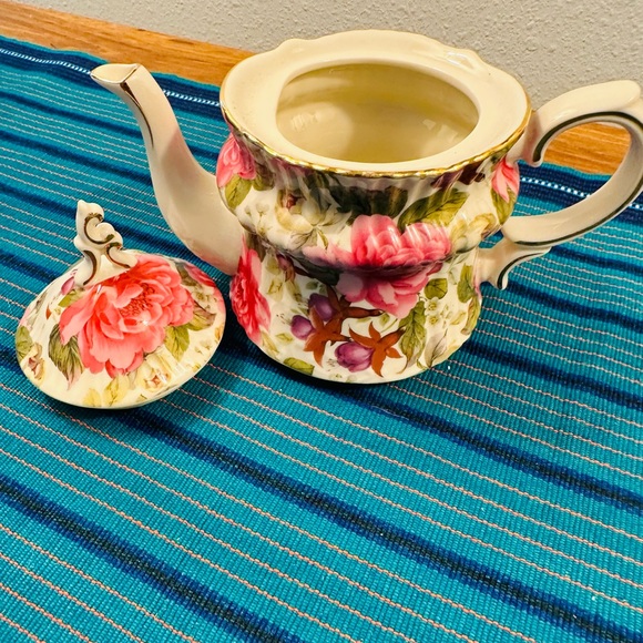 Victoria Trading Rose Floral Chintz Teapot Tea Pot  With Cup & Saucer Gold Trim - Picture 6 of 9